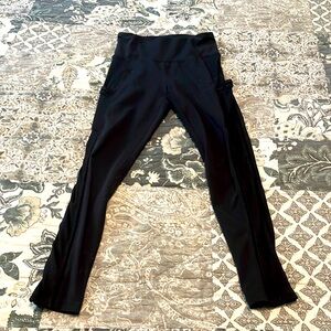 💕4 for $10- Joe Fresh cropped tights with side mesh detail